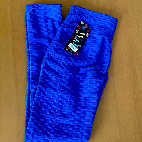 High waisted Booty Defining Workout Leggings in Blue - Picture 2 of 5